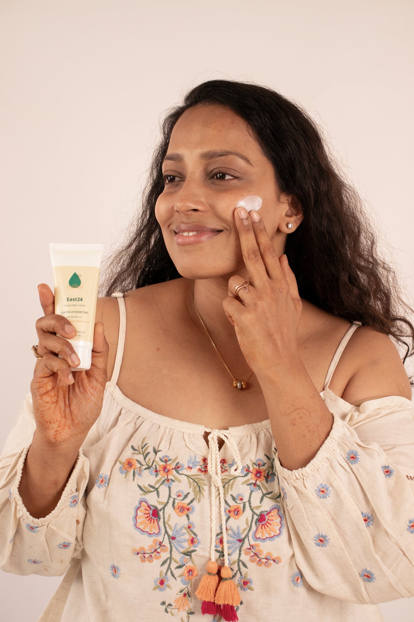 Super Hydrating sunscreen with SPF 50 PA++++
